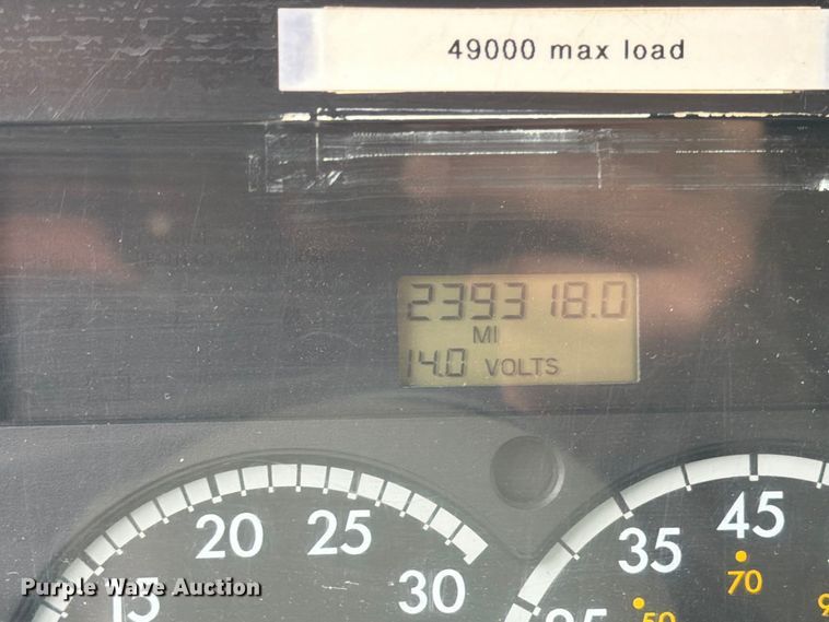 image for item FT7520 2004 Sterling Truck L9500 Series dump truck