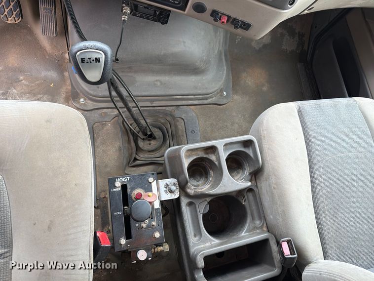 image for item FT7520 2004 Sterling Truck L9500 Series dump truck