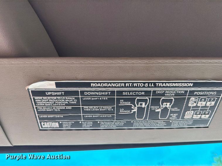 image for item FT7520 2004 Sterling Truck L9500 Series dump truck