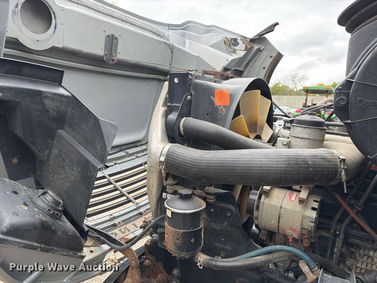 image for item FT7520 2004 Sterling Truck L9500 Series dump truck