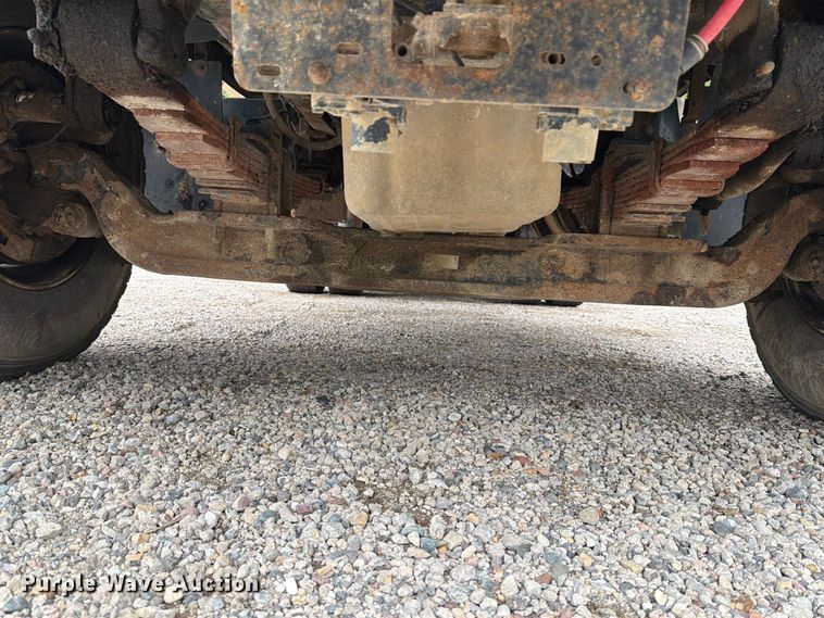 image for item FT7520 2004 Sterling Truck L9500 Series dump truck