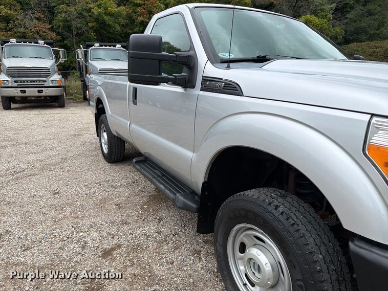 image for item FT7521 2015 Ford F250 Super Duty pickup truck