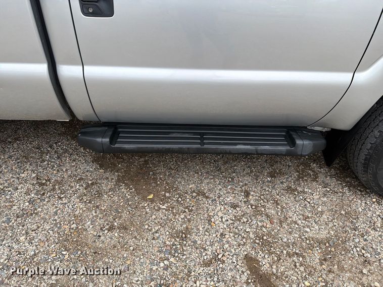 image for item FT7521 2015 Ford F250 Super Duty pickup truck