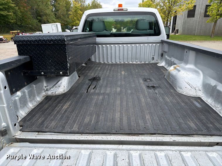 image for item FT7521 2015 Ford F250 Super Duty pickup truck