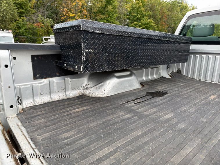 image for item FT7521 2015 Ford F250 Super Duty pickup truck