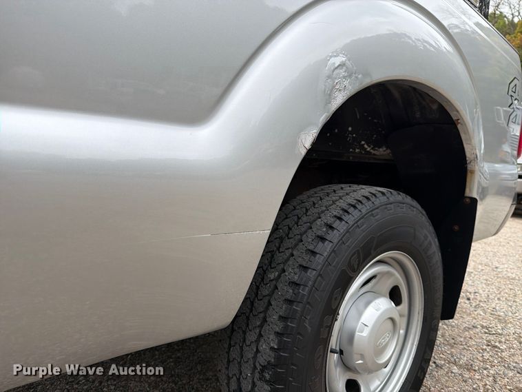image for item FT7521 2015 Ford F250 Super Duty pickup truck