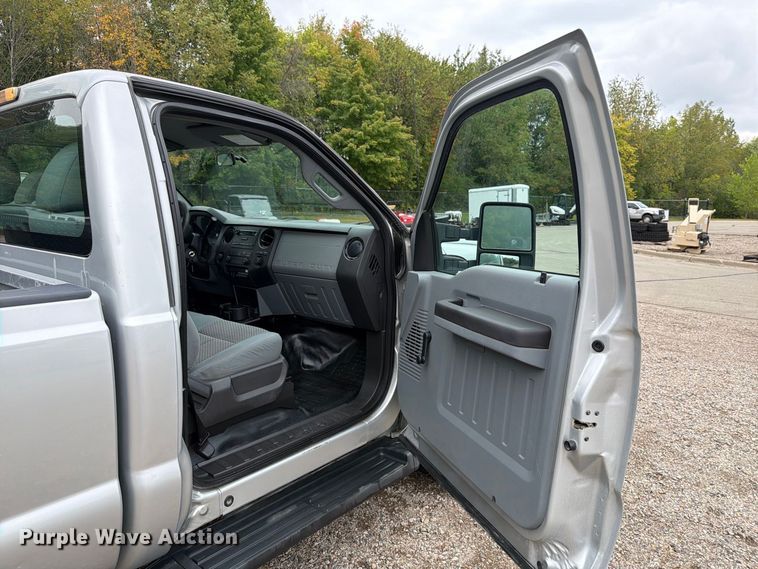 image for item FT7521 2015 Ford F250 Super Duty pickup truck