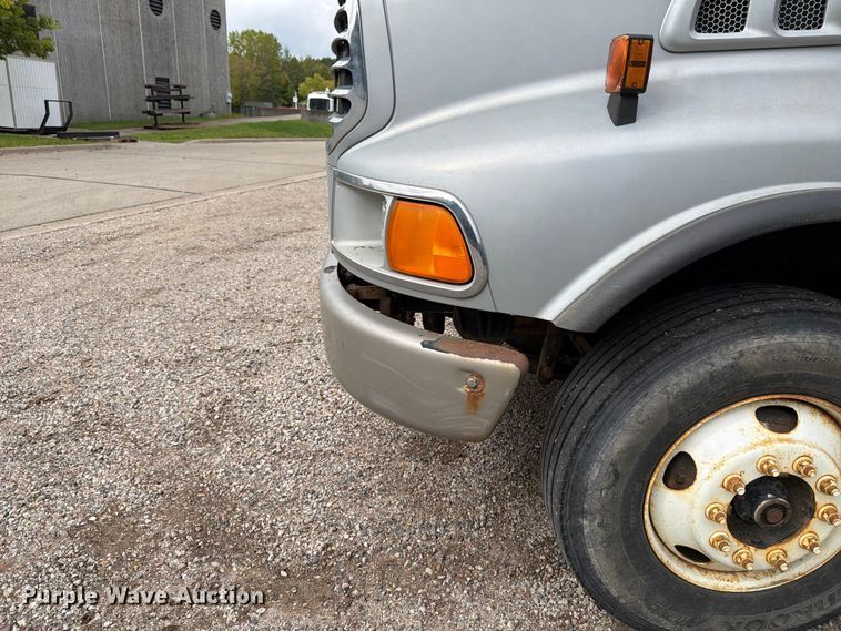 image for item FT7522 2004 Sterling Truck L8500 Series dump truck
