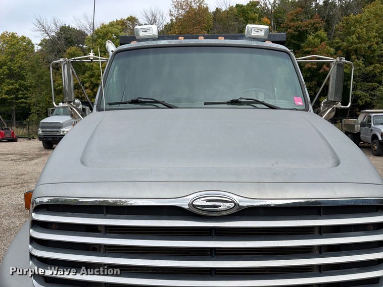 image for item FT7522 2004 Sterling Truck L8500 Series dump truck