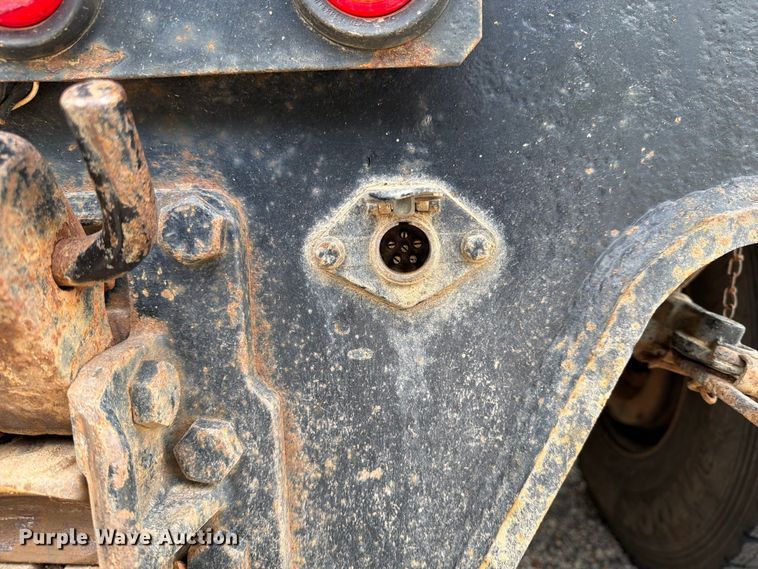 image for item FT7522 2004 Sterling Truck L8500 Series dump truck