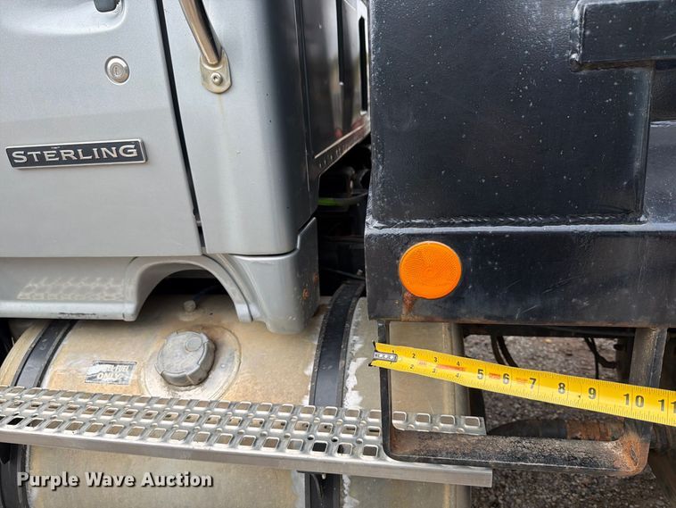 image for item FT7522 2004 Sterling Truck L8500 Series dump truck