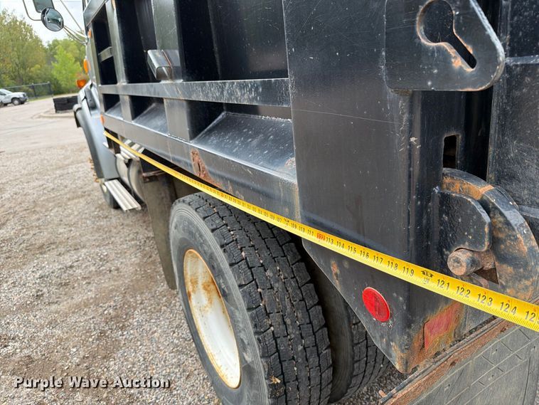 image for item FT7522 2004 Sterling Truck L8500 Series dump truck