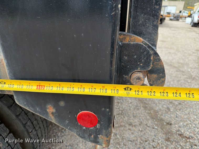 image for item FT7522 2004 Sterling Truck L8500 Series dump truck