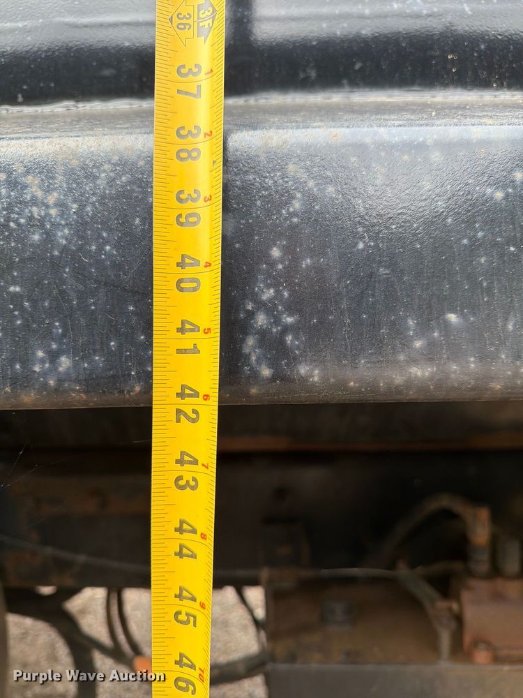 image for item FT7522 2004 Sterling Truck L8500 Series dump truck