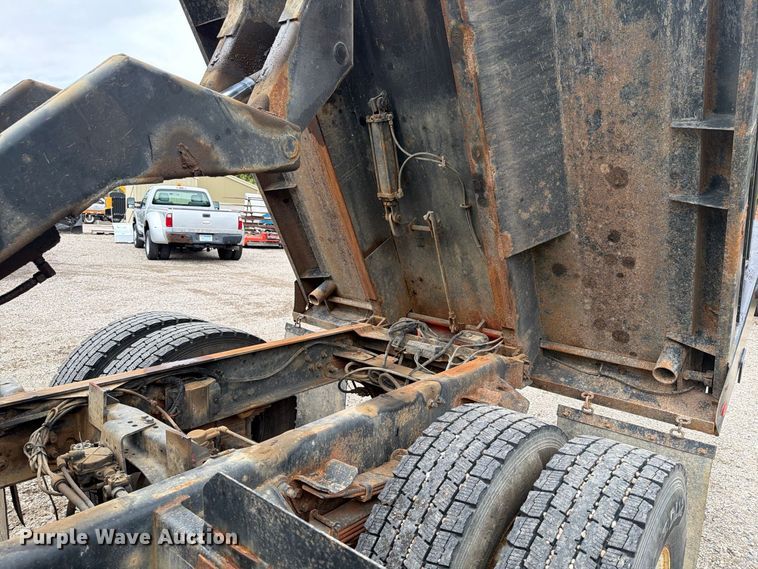 image for item FT7522 2004 Sterling Truck L8500 Series dump truck