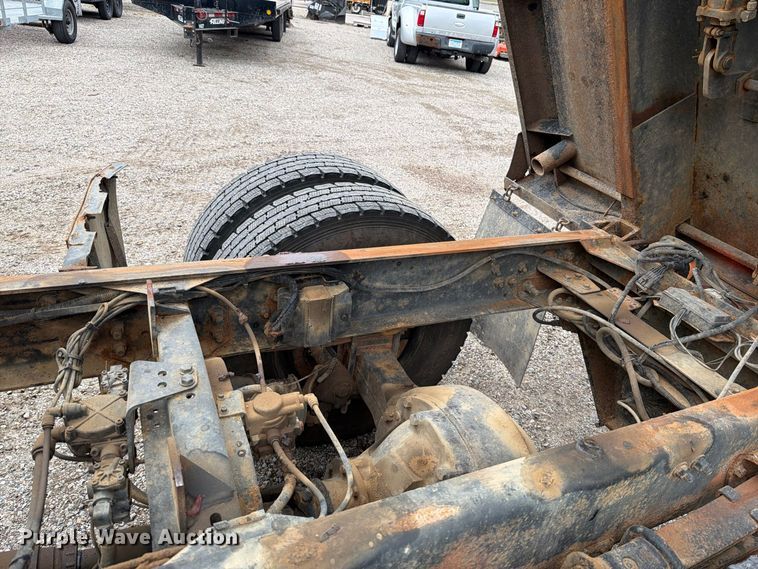 image for item FT7522 2004 Sterling Truck L8500 Series dump truck