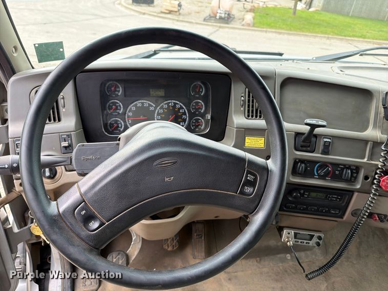image for item FT7522 2004 Sterling Truck L8500 Series dump truck