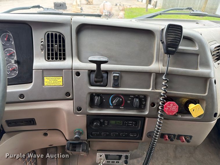 image for item FT7522 2004 Sterling Truck L8500 Series dump truck