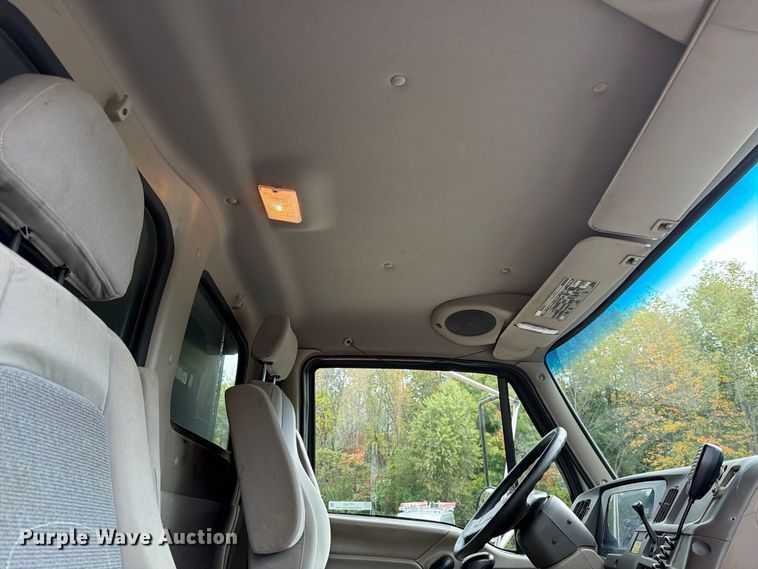 image for item FT7522 2004 Sterling Truck L8500 Series dump truck