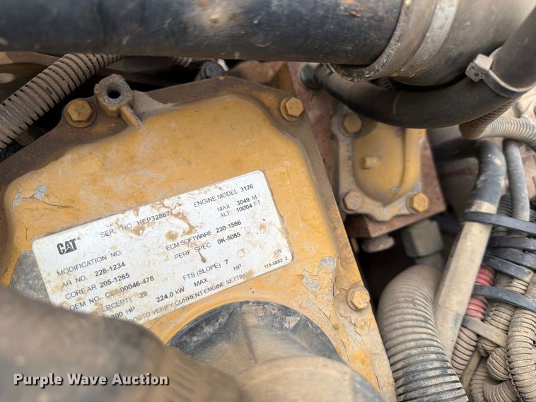 image for item FT7522 2004 Sterling Truck L8500 Series dump truck
