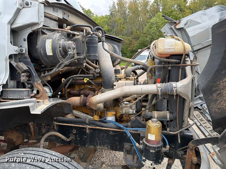 image for item FT7522 2004 Sterling Truck L8500 Series dump truck
