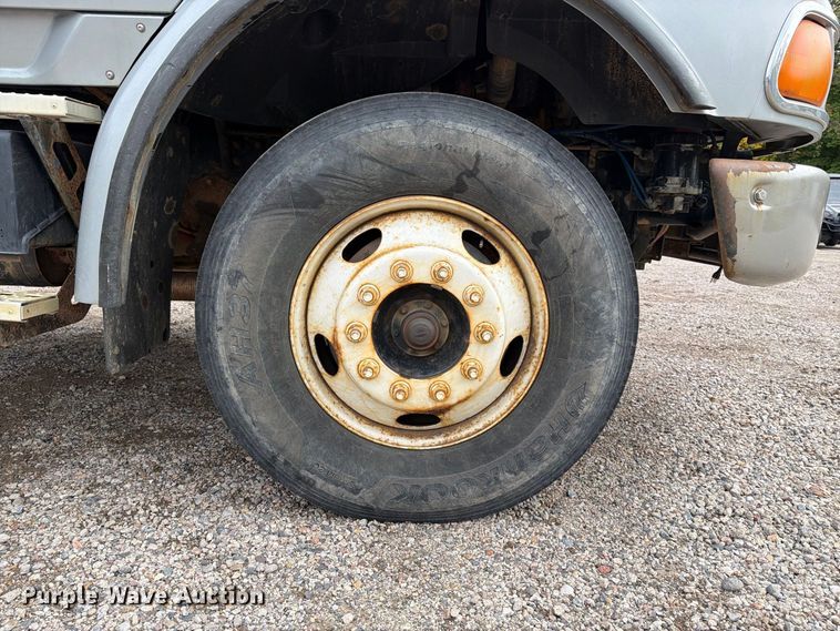 image for item FT7522 2004 Sterling Truck L8500 Series dump truck