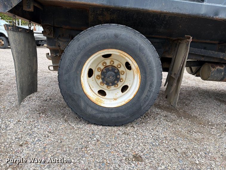 image for item FT7522 2004 Sterling Truck L8500 Series dump truck