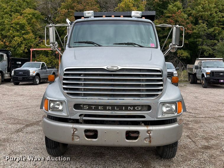 image for item FT7523 2004 Sterling Truck L8500 Series dump truck
