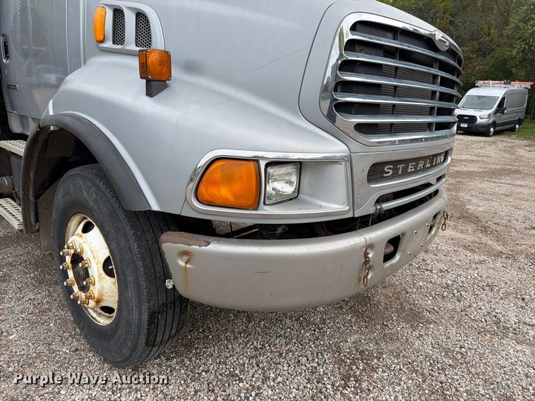 image for item FT7523 2004 Sterling Truck L8500 Series dump truck