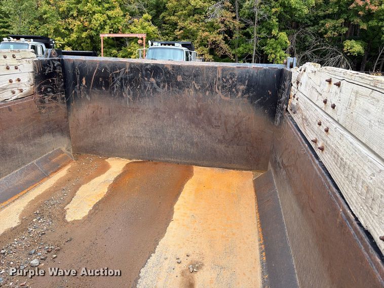 image for item FT7523 2004 Sterling Truck L8500 Series dump truck