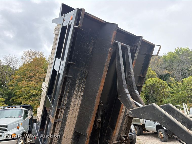 image for item FT7523 2004 Sterling Truck L8500 Series dump truck