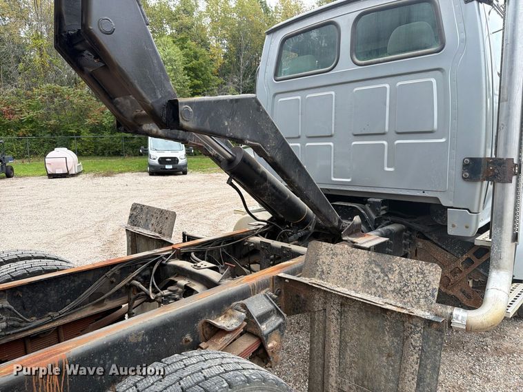 image for item FT7523 2004 Sterling Truck L8500 Series dump truck