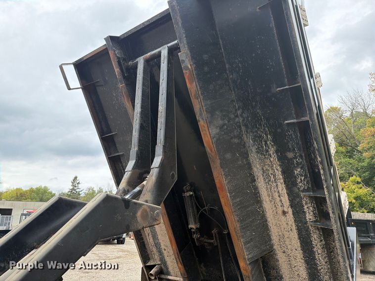 image for item FT7523 2004 Sterling Truck L8500 Series dump truck