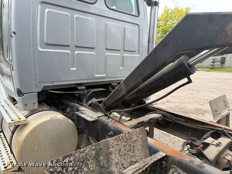 image for item FT7523 2004 Sterling Truck L8500 Series dump truck