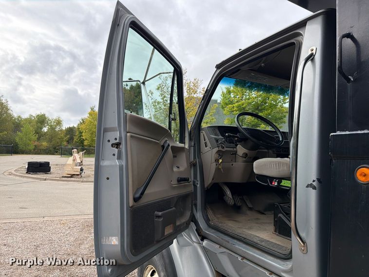 image for item FT7523 2004 Sterling Truck L8500 Series dump truck