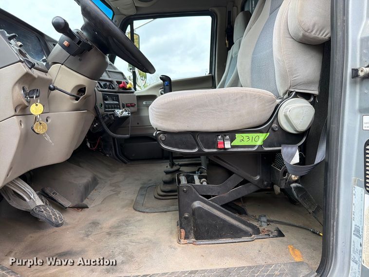 image for item FT7523 2004 Sterling Truck L8500 Series dump truck
