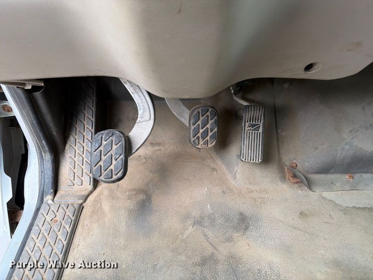 image for item FT7523 2004 Sterling Truck L8500 Series dump truck