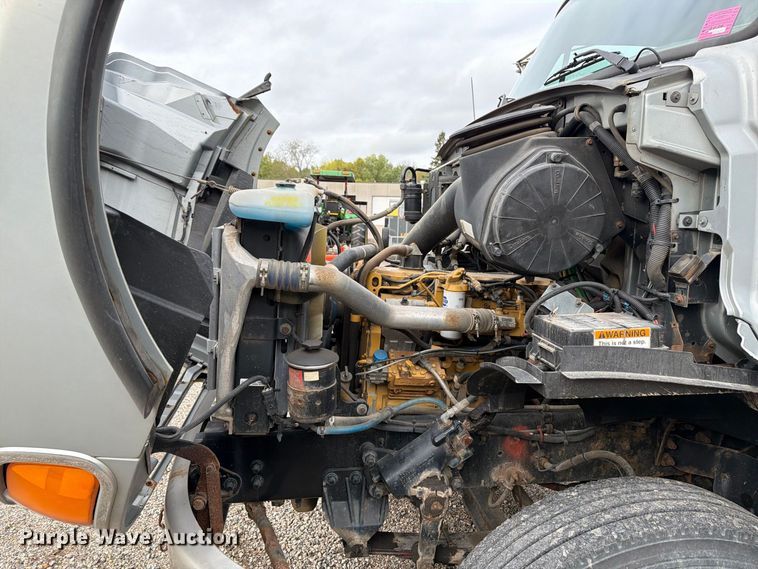 image for item FT7523 2004 Sterling Truck L8500 Series dump truck