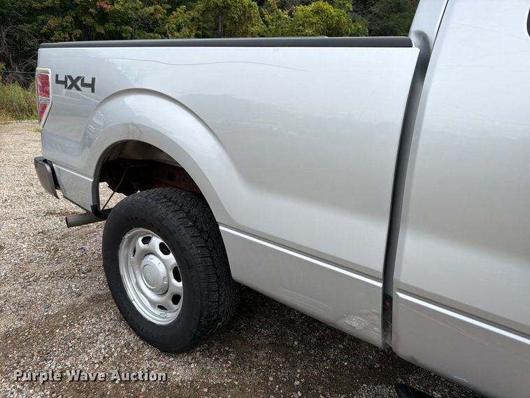 image for item FT7524 2013 Ford F150 Ext. Cab pickup truck