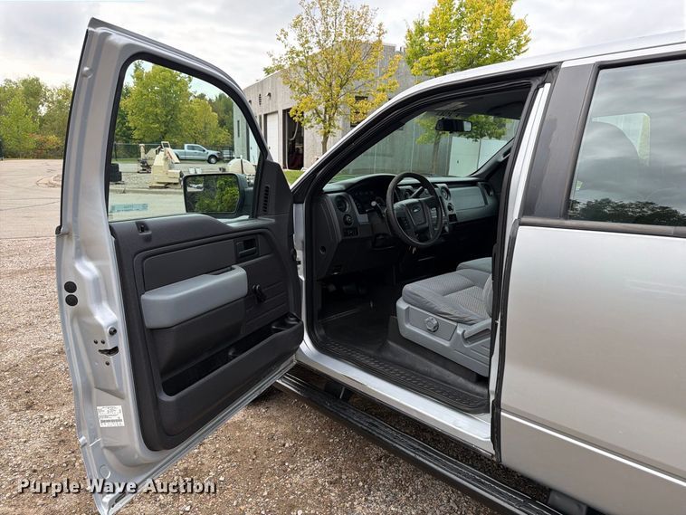 image for item FT7524 2013 Ford F150 Ext. Cab pickup truck