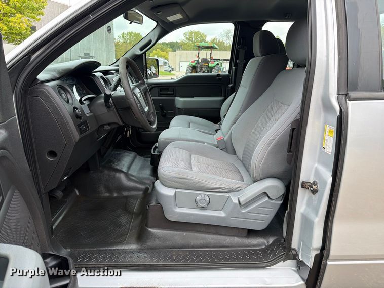 image for item FT7524 2013 Ford F150 Ext. Cab pickup truck