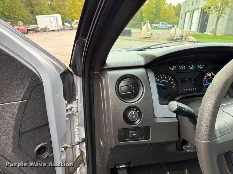 image for item FT7524 2013 Ford F150 Ext. Cab pickup truck