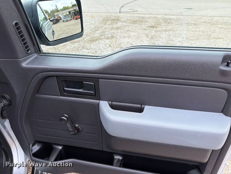 image for item FT7524 2013 Ford F150 Ext. Cab pickup truck