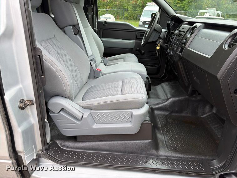 image for item FT7524 2013 Ford F150 Ext. Cab pickup truck