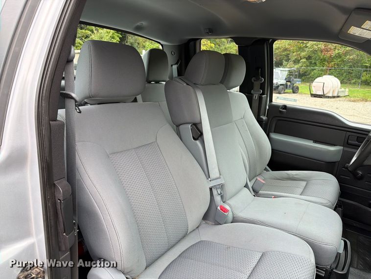 image for item FT7524 2013 Ford F150 Ext. Cab pickup truck