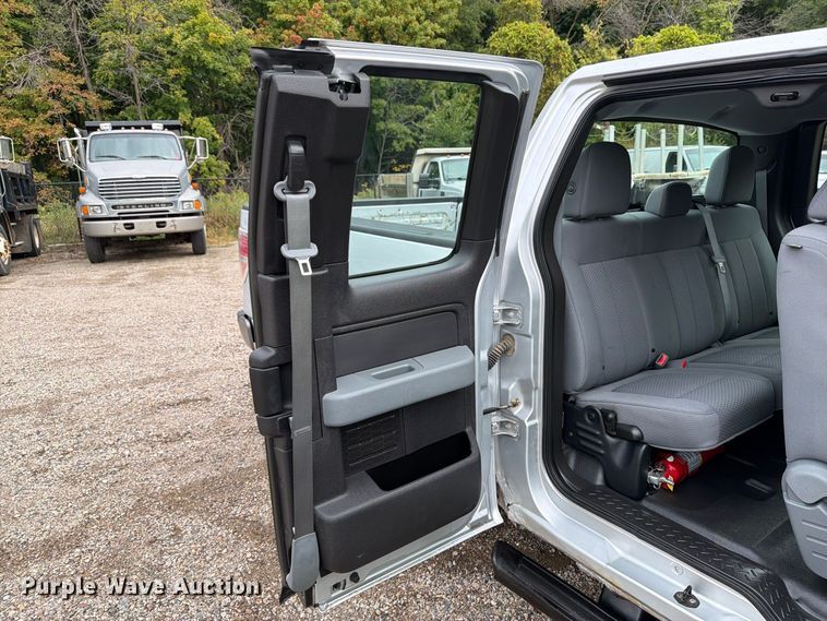 image for item FT7524 2013 Ford F150 Ext. Cab pickup truck