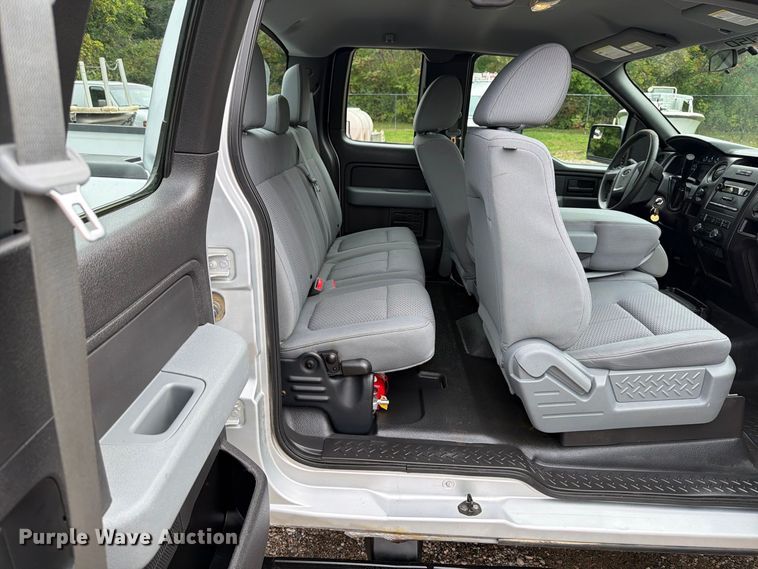 image for item FT7524 2013 Ford F150 Ext. Cab pickup truck