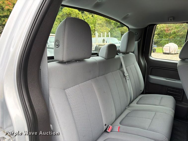 image for item FT7524 2013 Ford F150 Ext. Cab pickup truck