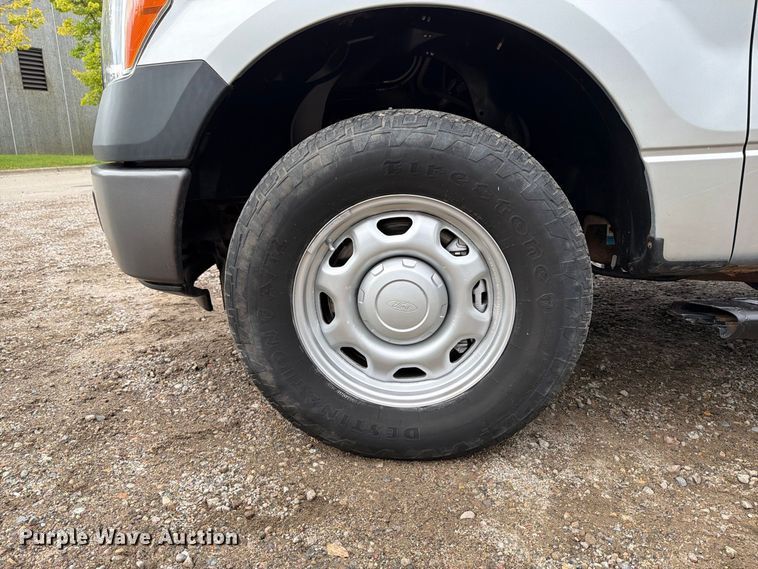 image for item FT7524 2013 Ford F150 Ext. Cab pickup truck