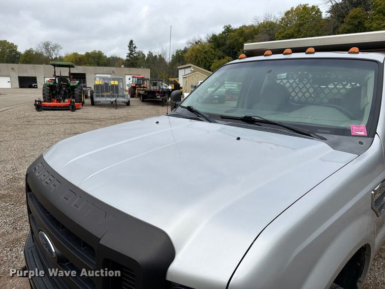 image for item FT7525 2008 Ford F350 Super Duty dump truck